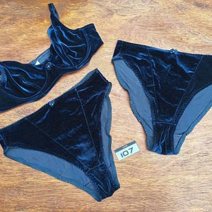 Conjunto Íntimo Femenino: Corpiños y Bombachas de Terciopelo Azul y Otros Colores - imagen 2