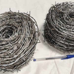 Dos Rollos de Alambre de Púas, 10 Metros Cada Uno - imagen 3