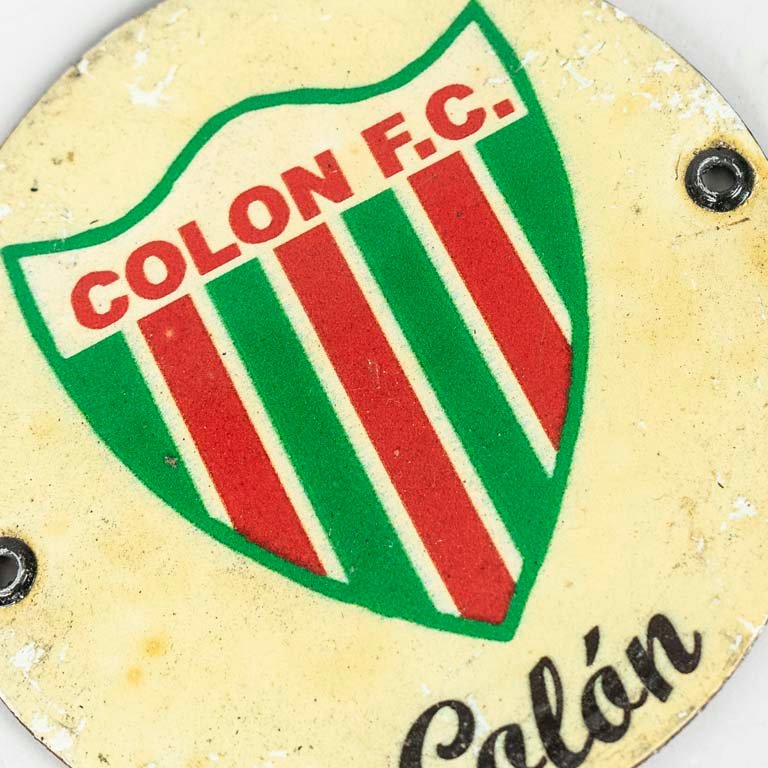 Escudo de Colón F.C. de chapa litografiada - imagen 3