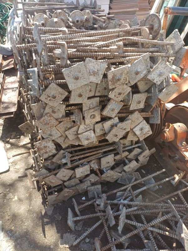 Lote de 200 Tensores y Tuercas para Encofrado de Construcción