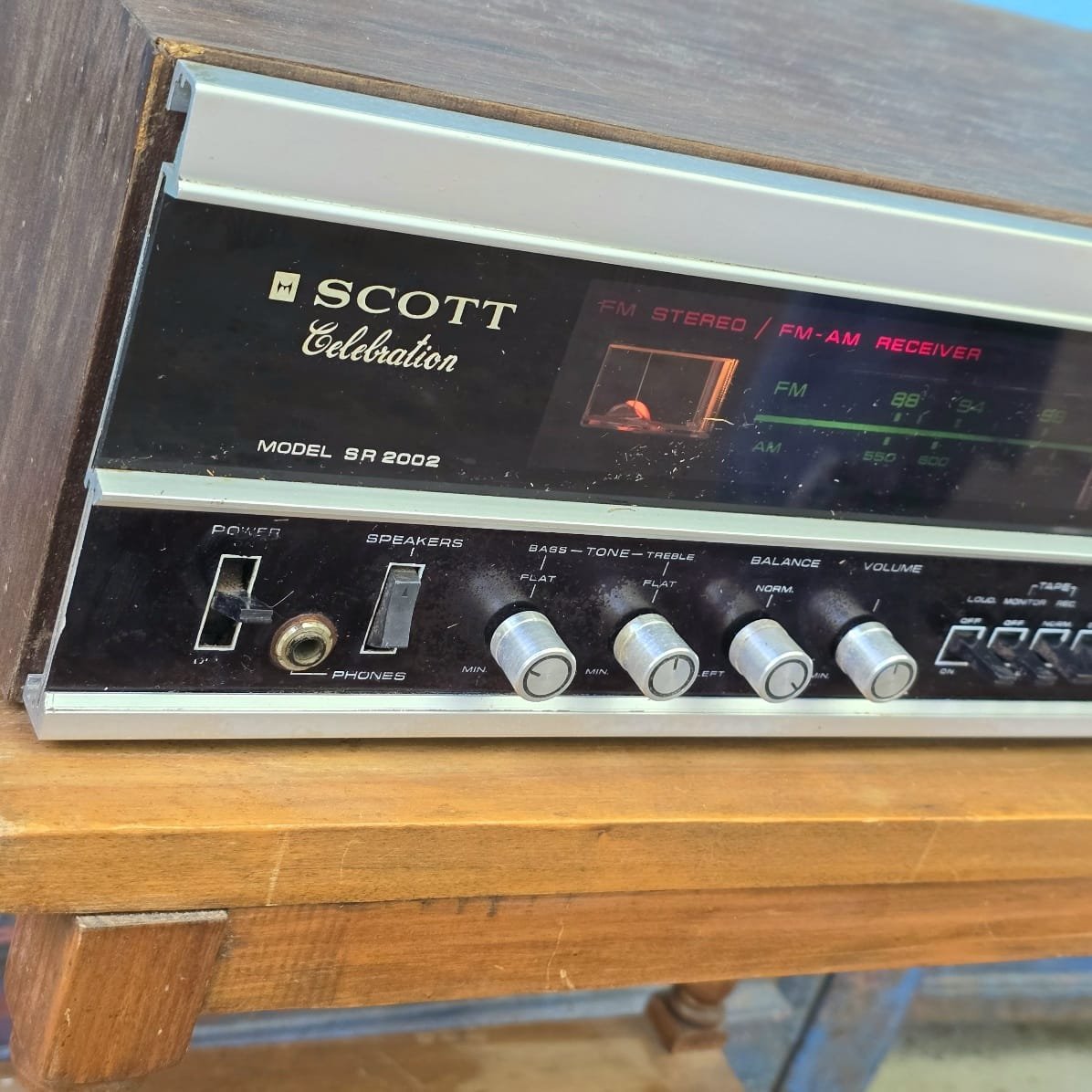 Item lote-60-sinto-amplificador-scott-celebration-sr-2002 - Image 1