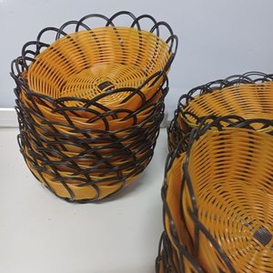 Lote de 100 Paneras Plásticas Amarillas y Negras, 20cm Diámetro - imagen 6