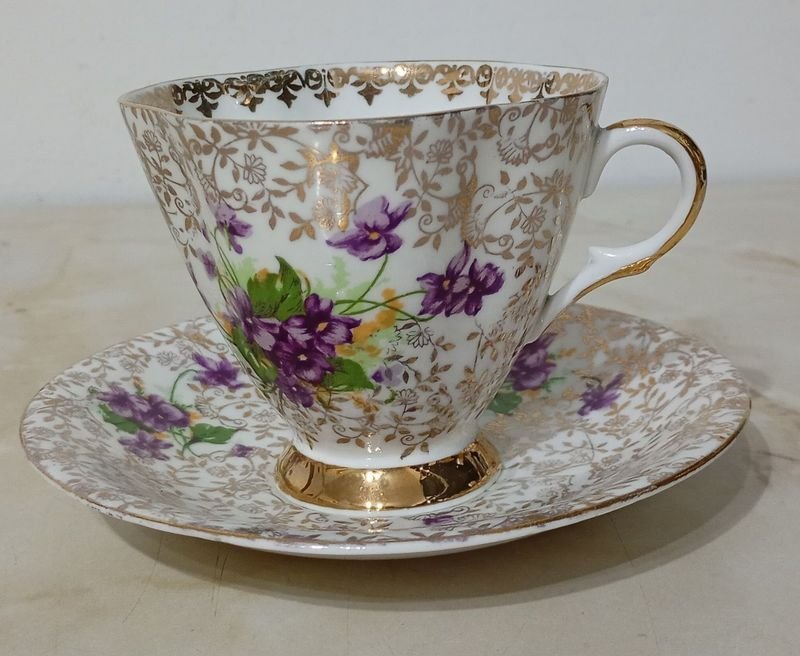 Taza y platillo de porcelana inglesa bone china - imagen 2