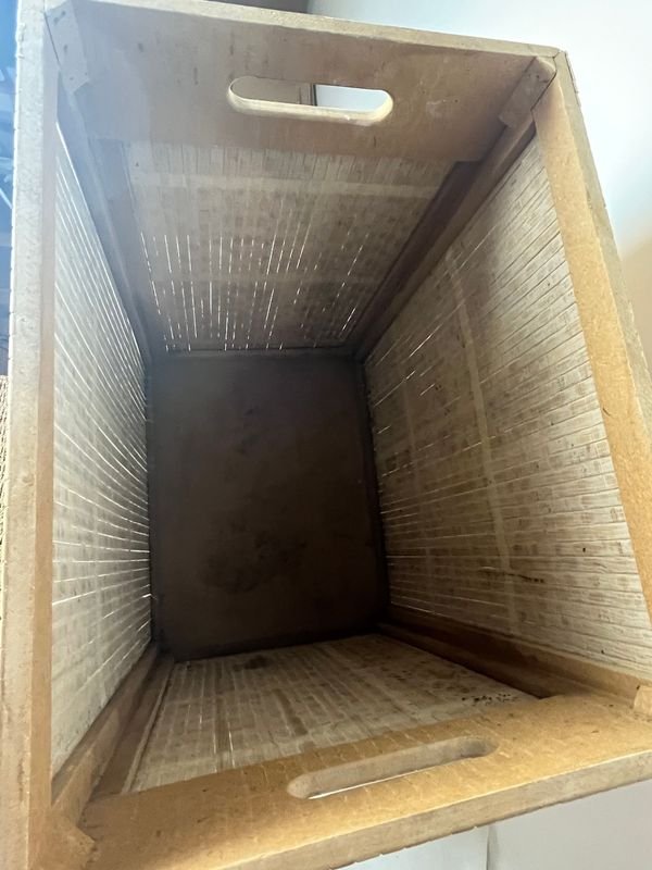 Canasto para ropa sucia de madera con bolígrafo azul - imagen 8