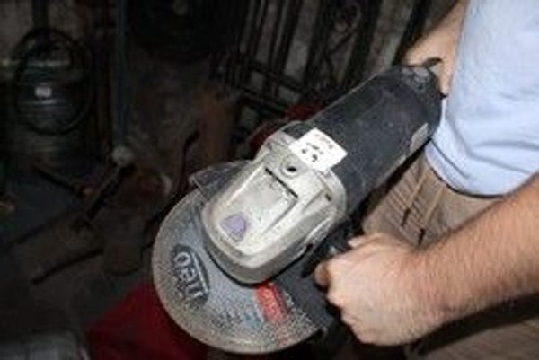 Amoladora Neo - Herramienta de Corte