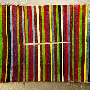 Alforja Kilim de Lana Rosa con Dibujos Geométricos y Rayas - 130x50 cm - imagen 2