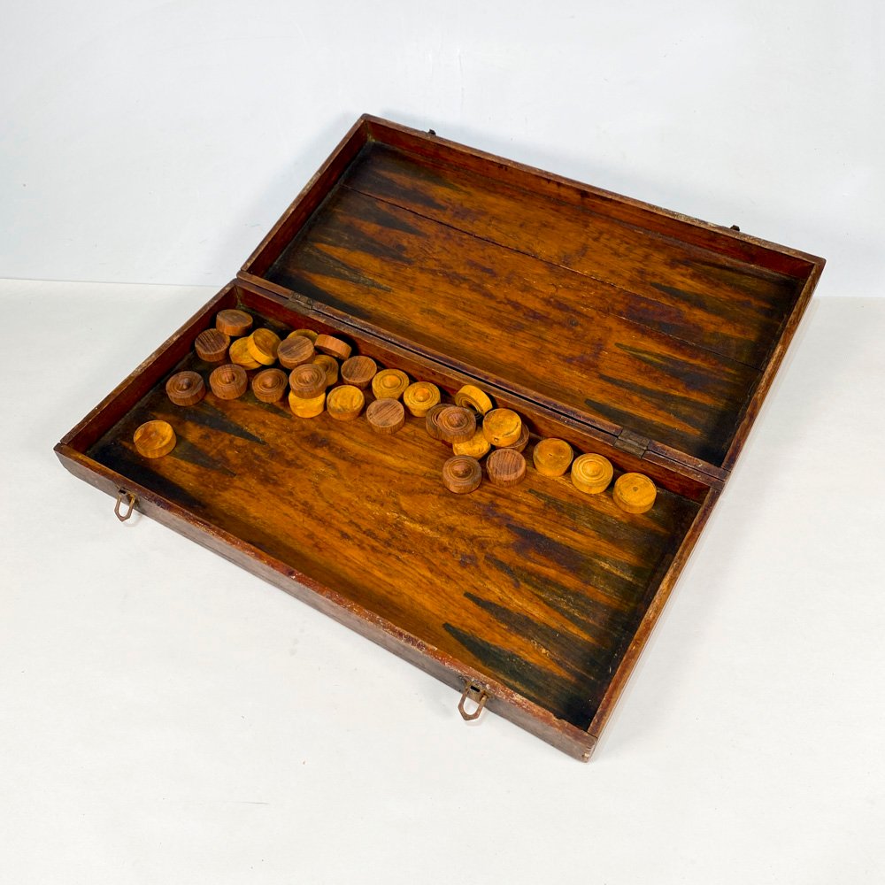 Lote anterior: Juego de Backgammon antiguo con tablero y fichas