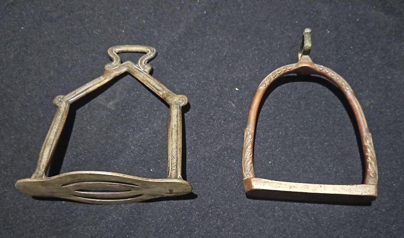 Par de Estribos de Bronce para Jinete