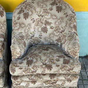 Par de Sillones Materos con Tapizado Floral en Tonos Marrones - imagen 3