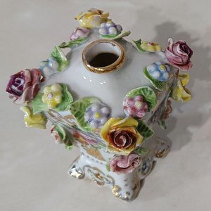 Florero Miniatura Rococó de Porcelana GINORI Sellado y Numerado - imagen 7
