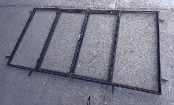 Ventana de hierro 2 puertas con falleva para 4 vidrios - imagen 2