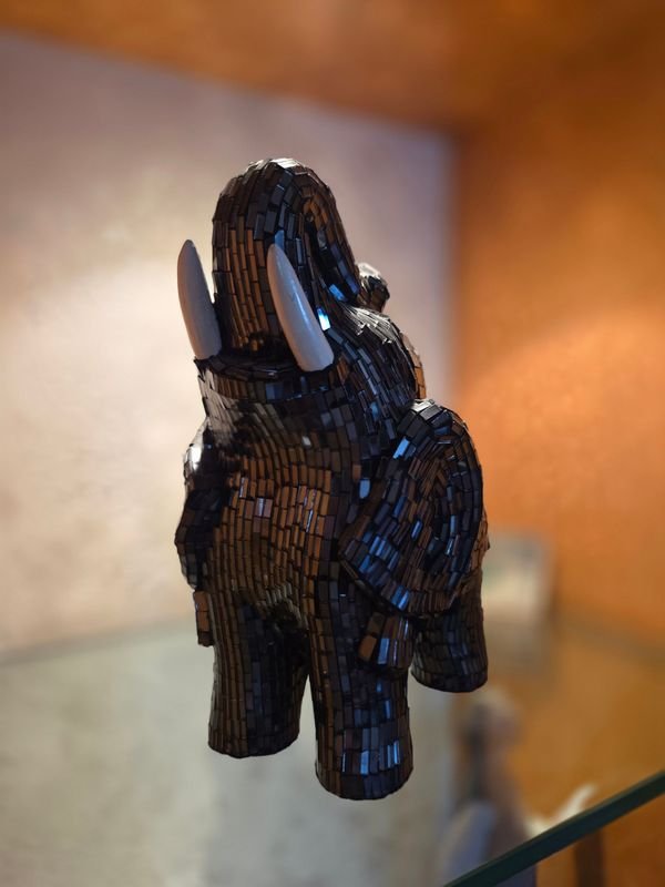 Elefante decorativo con espejos miniatura - imagen 2
