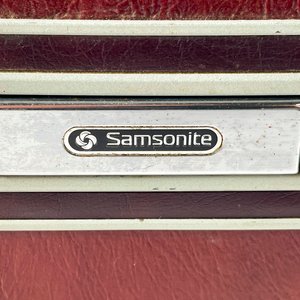 Neceser Samsonite Rojo Vintage con Espejo - imagen 2