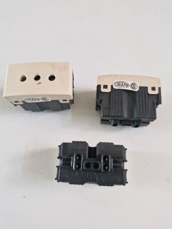 Componentes Modulares Marfil - imagen 2