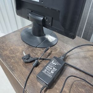 Monitor Soyo 17" LCD Wide Screen - imagen 8