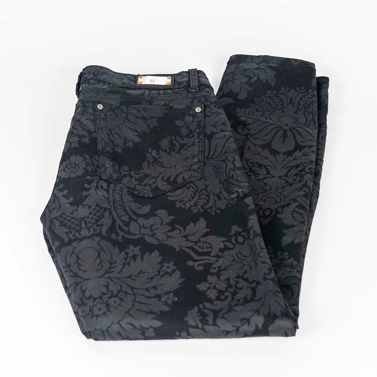 Pantalón Stretch Negro Floreado Zara Talle 42