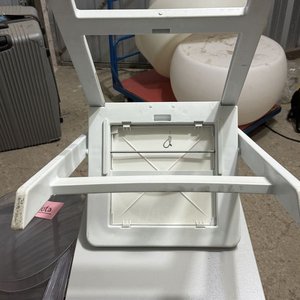 Lote de Sillas de Plástico Blanco para Eventos - imagen 14