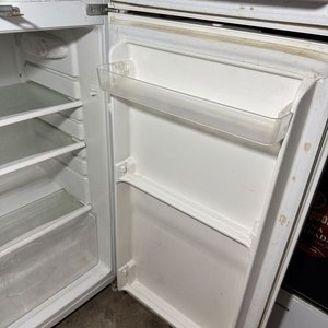 Heladera James con Freezer - imagen 4