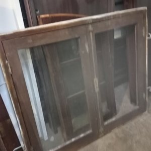 Lote anterior: Ventana Antigua de Madera y Hierro con Vidrios - 100x120 cm