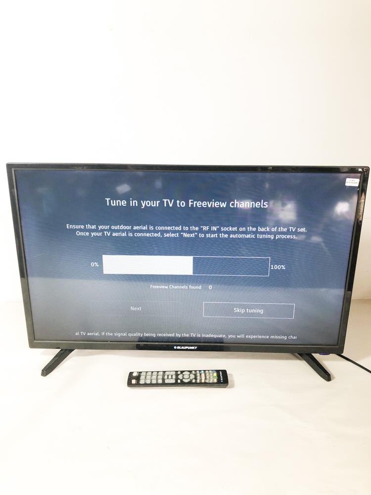 Televisor Blaupunkt de 32" con Control Remoto