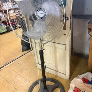 Lote anterior: Ventilador de Pie Hometech Plateado con Control Remoto