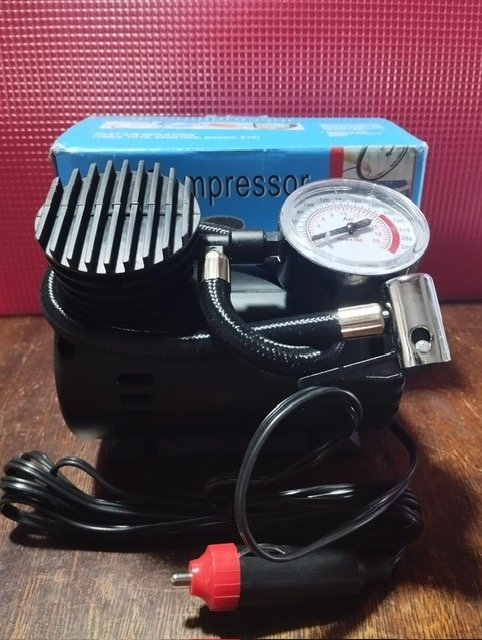 Lote siguiente: Compresor para 12 volt - Equipo de trabajo