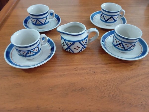 Juego de té o café con patrón geométrico y asas - imagen 1