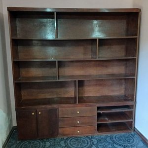 Lote anterior: Mueble Multifunción de Madera para Biblioteca