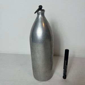 Porrón de Aluminio con Tapa de Bronce - imagen 5