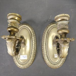 Lote anterior: Par de Apliques de Bronce Macizo Estilo Clásico