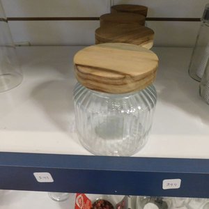 Lote anterior: Recipiente con tapa de madera
