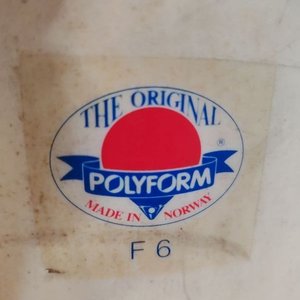 Defensa Marina Polyform F6 Tono Crema con Extremos Negros Made in Norway - imagen 3