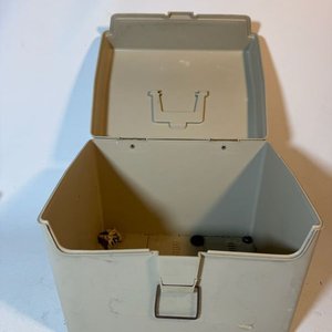 Caja de Herramientas Henley Paper Company Beige Plástico - imagen 3