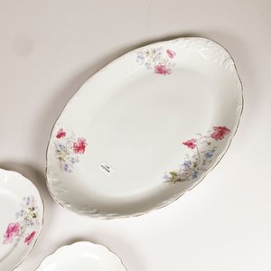 Tres Piezas de Porcelana Alemana KPM: Bandeja Oval y Dos Platillos - imagen 4