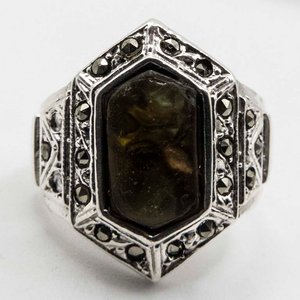 Lote anterior: Anillo de Plata con Piedra Abalone y Detalles Incisos