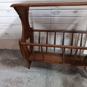 Mesita Revistero de Madera Estilo Clásico - imagen 6