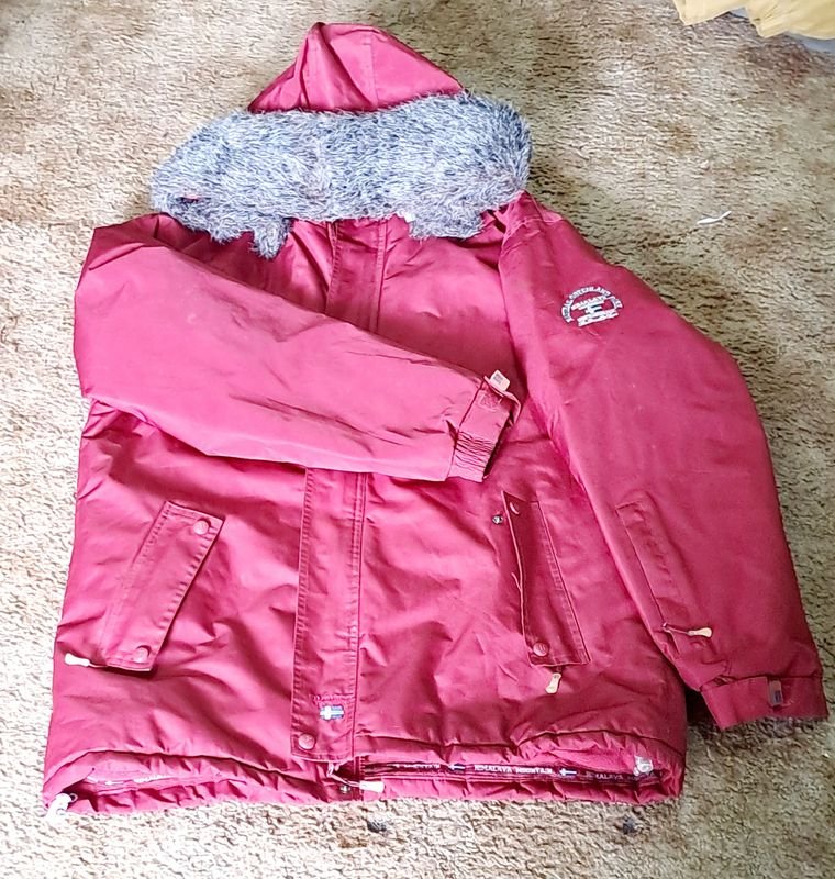 Lote anterior: Campera de Muy Buena Calidad de la Marca Himalaya Mountain