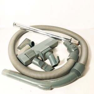 Aspiradora Hurricane Cuori 1400W con Accesorios - imagen 5