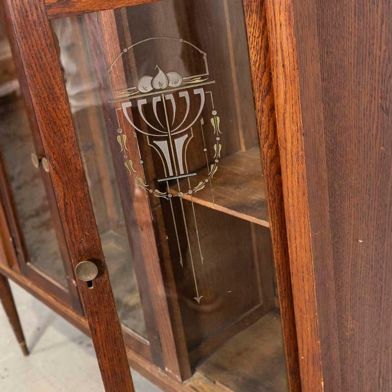 Mueble de roble con cuatro puertas vidriadas - imagen 3