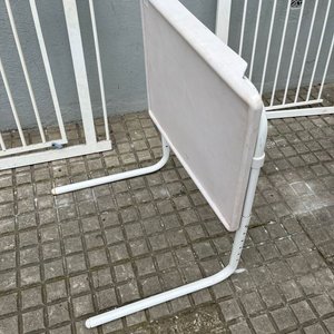 2 Portones de Seguridad para Bebé y Mesa Plegable Plástica Blanca - imagen 6
