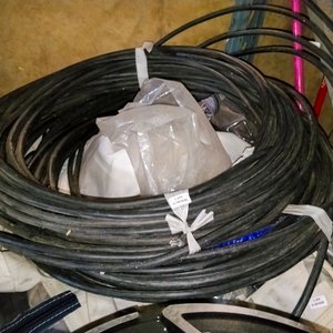 Varios Rollos de Cable Eléctrico Negro - imagen 2