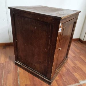 Mueble Auxiliar Bajo de Madera con Puerta y Estante Interior - imagen 4