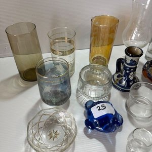 Lote de Floreros, Vasos y Adornos de Vidrio y Cerámica - imagen 2
