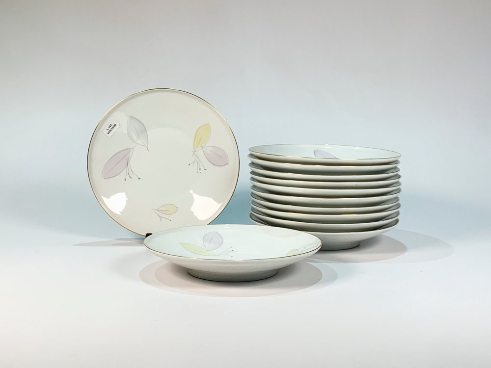 Doce Platos Hondos de Porcelana Bavaria Heinrich, Blancos con Hojas