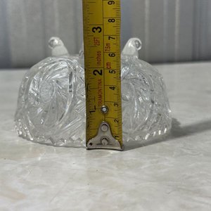 Lote de 4 piezas de vidrio y cristal: jarra, pastelera, florero y caramelera - imagen 6