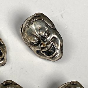 Lote de 4 Caritas Metálicas con Aplicaciones - imagen 4