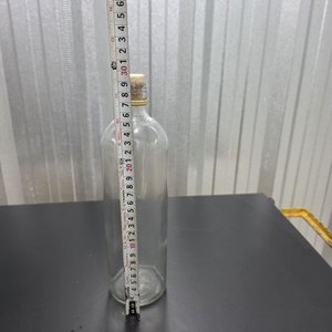 Botella de Vidrio Transparente con Tapón de Corcho - imagen 6