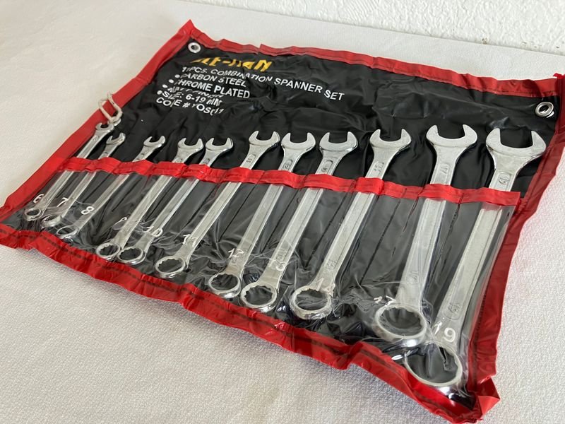 Item 893379 - Image 1