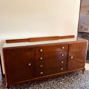 Bargueno de madera con 2 puertas, 4 cajones y tapa de vidrio - imagen 3