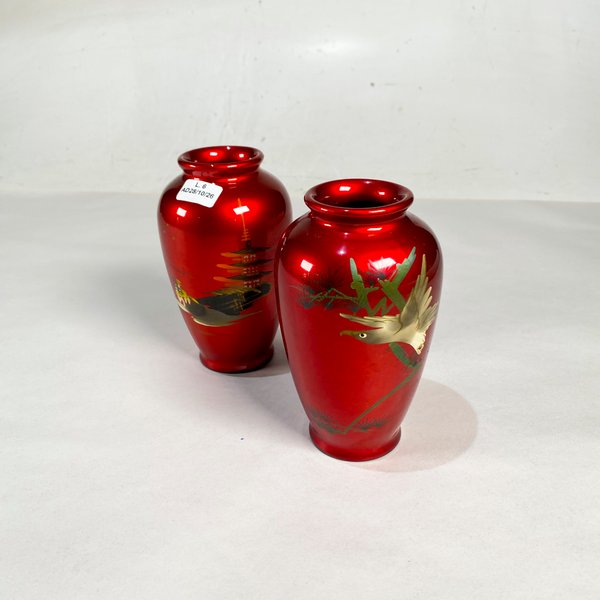 Par de Floreros Orientales Rojos con Paisaje y Aves - 14 cm - imagen 1